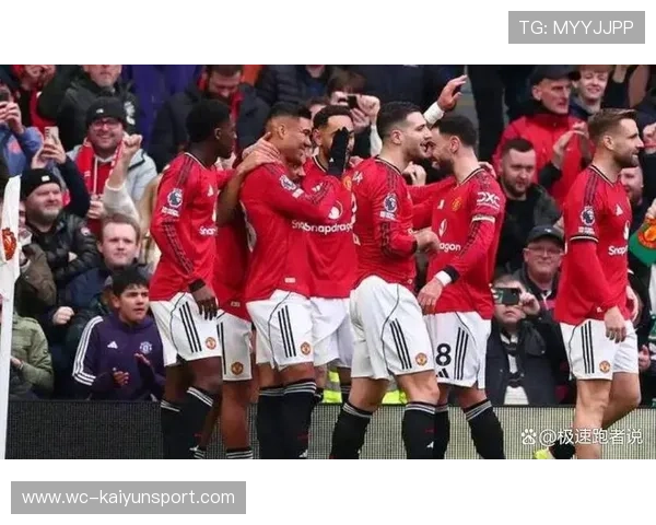 曼联全力备战,年轻球员逐渐担纲主力 曼联全力备战,年轻球员逐渐担纲主力